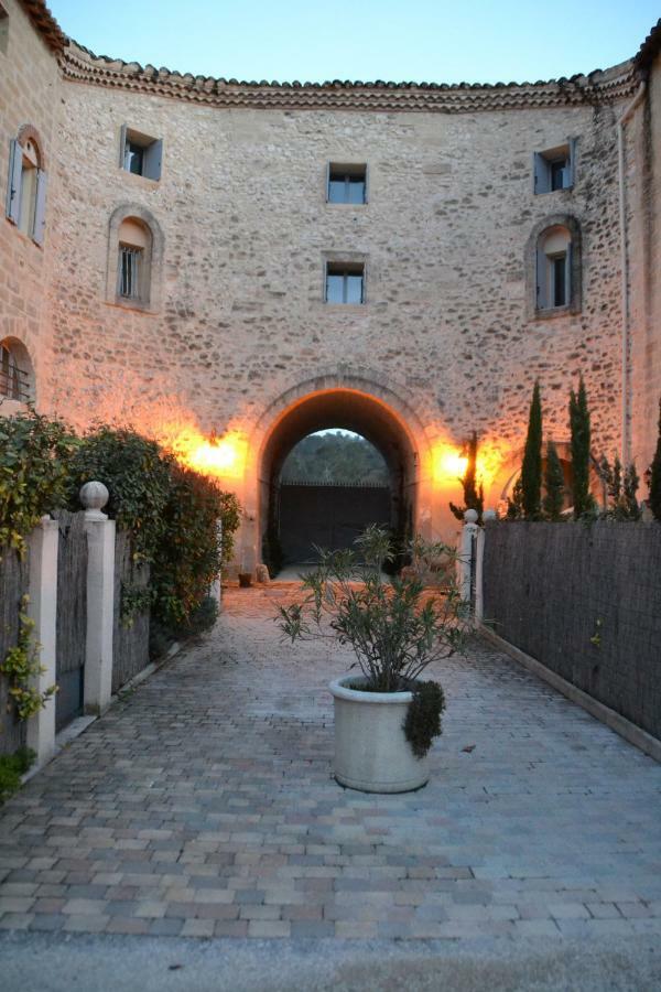 La Pascallane Uzes Exterior photo